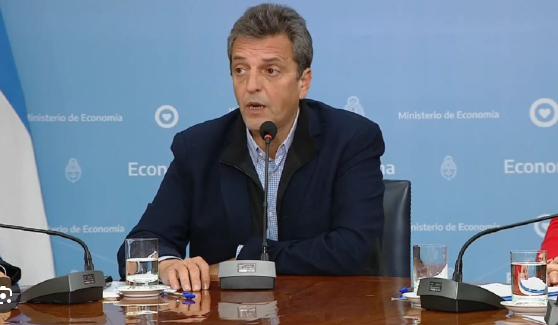 Habrá más dinero para municipios, provincias y planes sociales